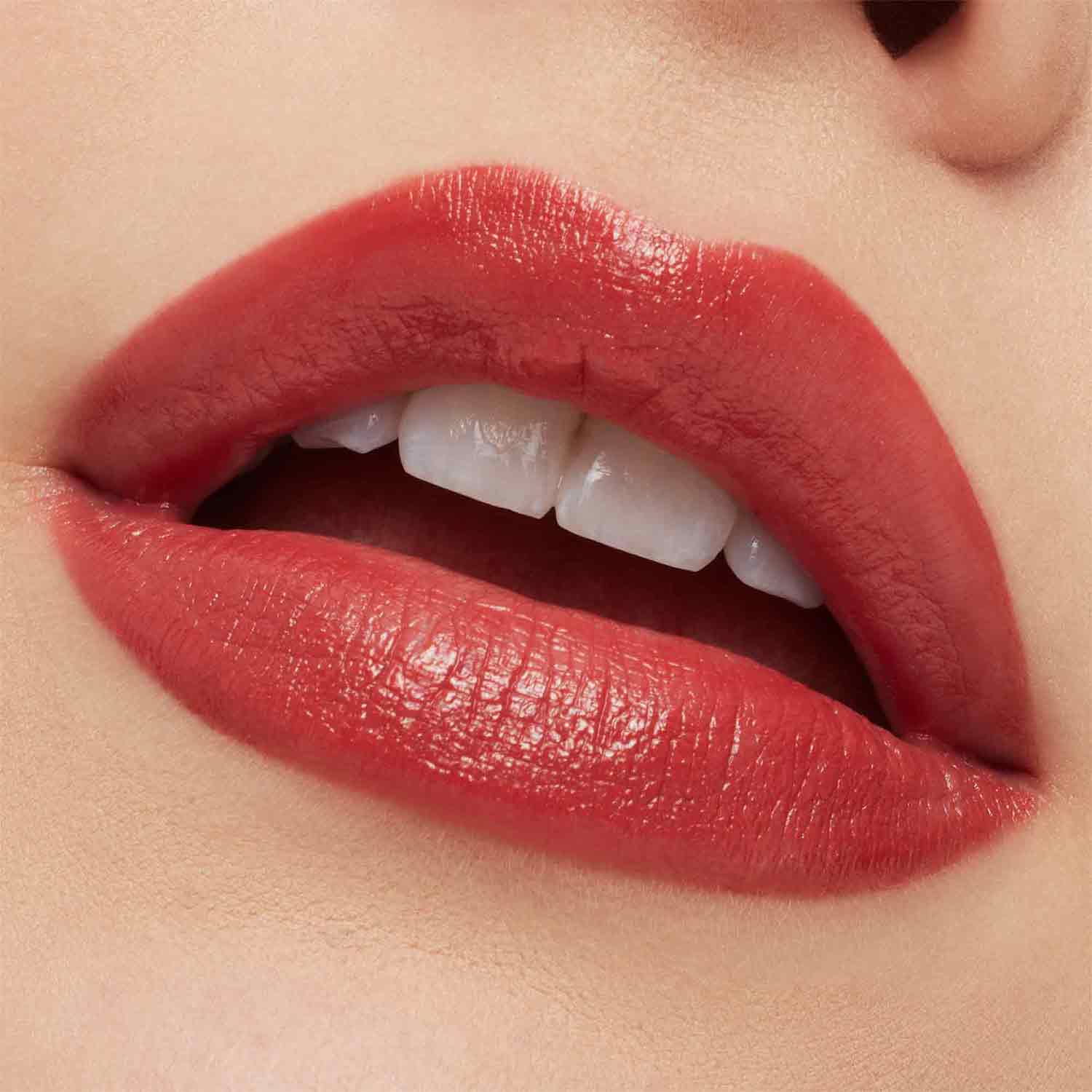 MACXIMAL SLEEK SATIN (LABIAL SATINADO)